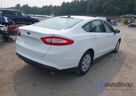 2014 Ford Fusion S z USA, uszkodzony, nr VIN 3FA6P0G77ER196203